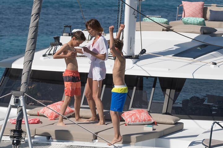 Private Luxury Catamaran Cruise from Mykonos to Rhenia — 5-Hour Charter photo 3