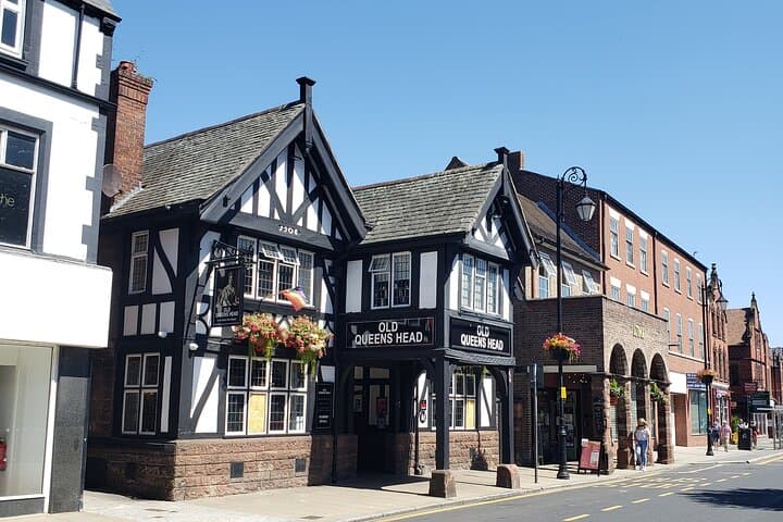 Private Chester Self-Guided Tour — Walk the Roman Walls & Eastgate Clock photo 5