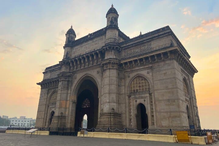 Explore the Wonders of Bombay: A Private Half-Day Tour photo 3