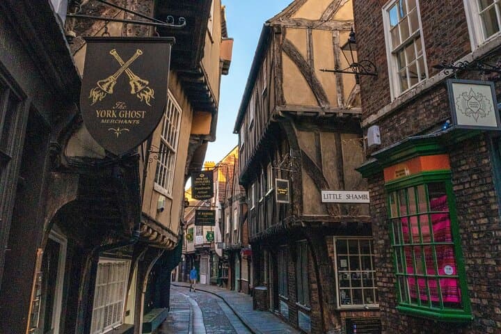 Explore York at Your Pace: Self-Guided Walking Tour from York Minster to The Shambles