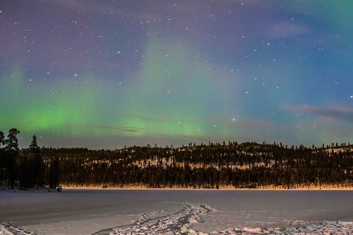 Chasing the Northern Lights: 3-Hour Aurora Photography Tour from Saariselkä photo 4