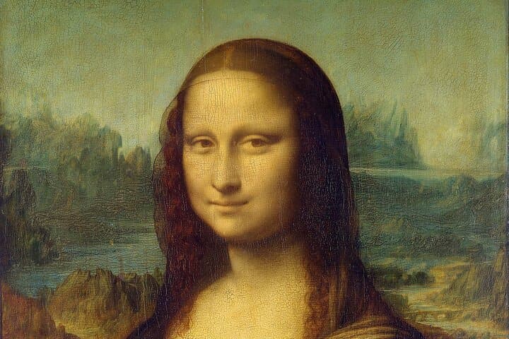 Louvre Museum Private Family Tour & Da Vinci Treasure Hunt
