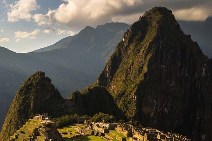 Machu Picchu Full-Day Group Tour from Cusco — Train, Bus & Guided Visit photo 2