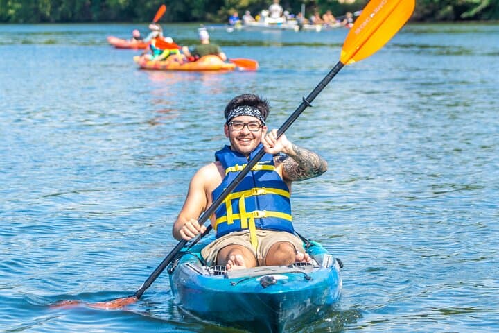 Paddle Austin: Guided Downtown Skyline Kayak Tour on Lady Bird Lake photo 6