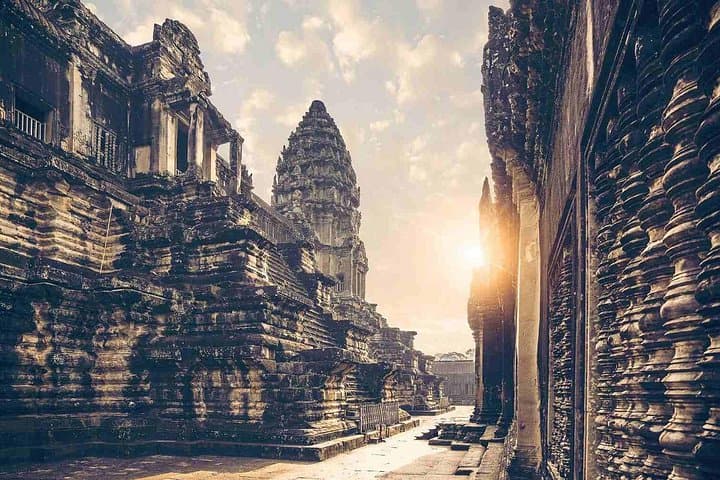 Angkor Wat, Angkor Thom & Elephant Terrace — Half-Day Morning Temple Tour from Siem Reap photo 2