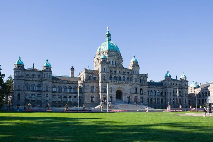From Vancouver to Mile Zero: Victoria Ferry Day Tour & Butchart Gardens photo 4