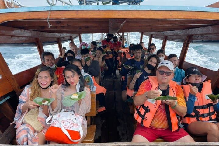 Hong Island Snorkeling & 360° Viewpoint: Longtail Boat Day Trip from Krabi photo 4