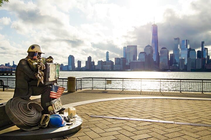 Ground Zero Walking Tour: 9/11 Memorial, One World Observatory & Museum Tickets
