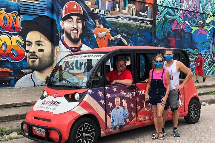 Houston Cart Tour: Downtown Sightseeing, Murals & Brewery Tastings in 3 Hours photo 2
