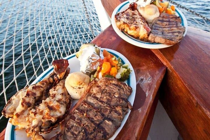 Spanish Galleon Sunset Dinner Cruise with Live Sax in Cancun photo 3