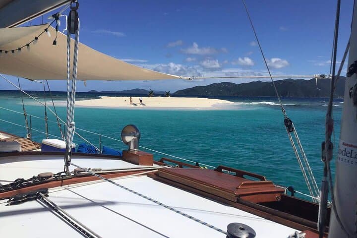 Anne Bonny Daysail: BVI Snorkel, Turtles & Willy T Floating Bar photo 3