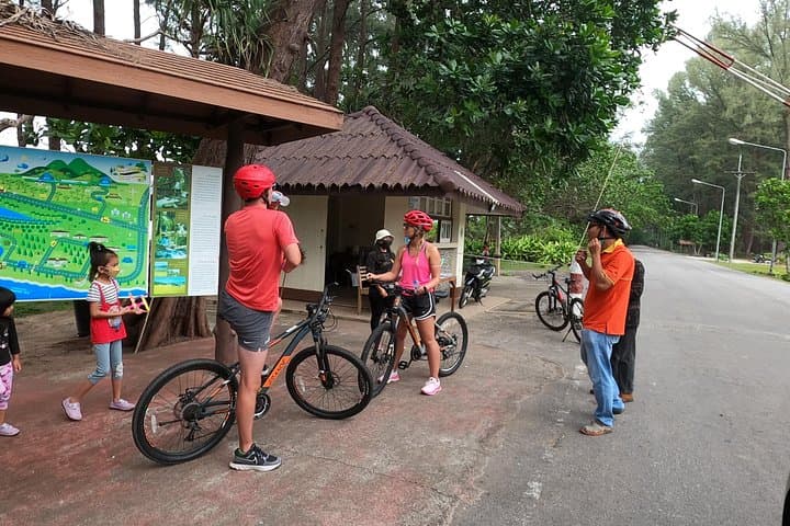 Phuket Countryside Cycling and Jungle Trek to Ton Prai Waterfall (Day Tour)