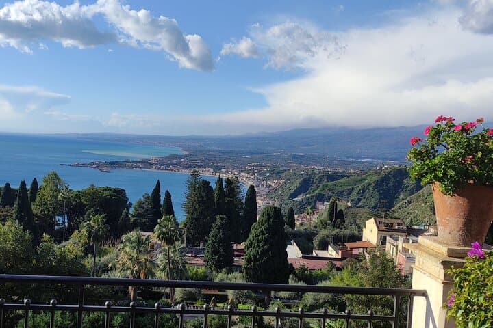 Taormina and Mount Etna Wine Tasting Shore Excursion from Messina or Catania photo 3