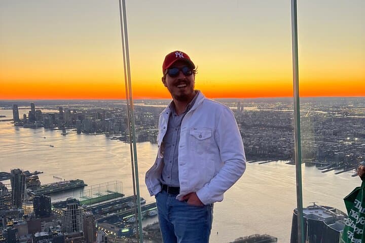 Edge Observation Deck & Statue of Liberty Cruise: Hudson Yards Skyline Experience photo 2
