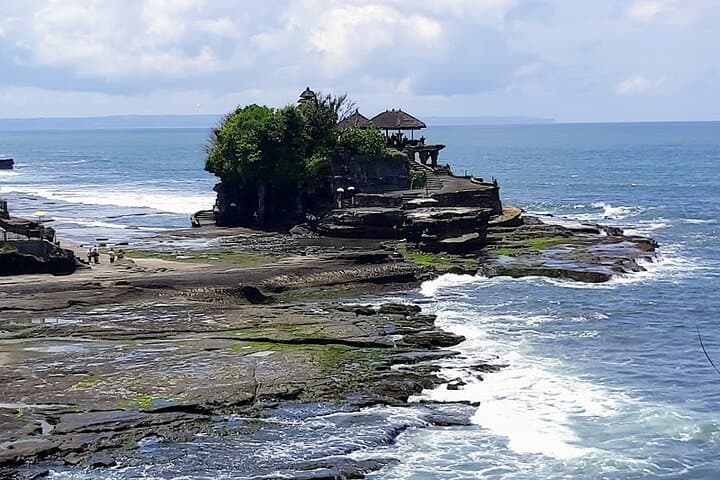 6-Day Private Bali Multi-Region Tour — Ubud, Bedugul, Kintamani, Lempuyang & South Coast photo 6