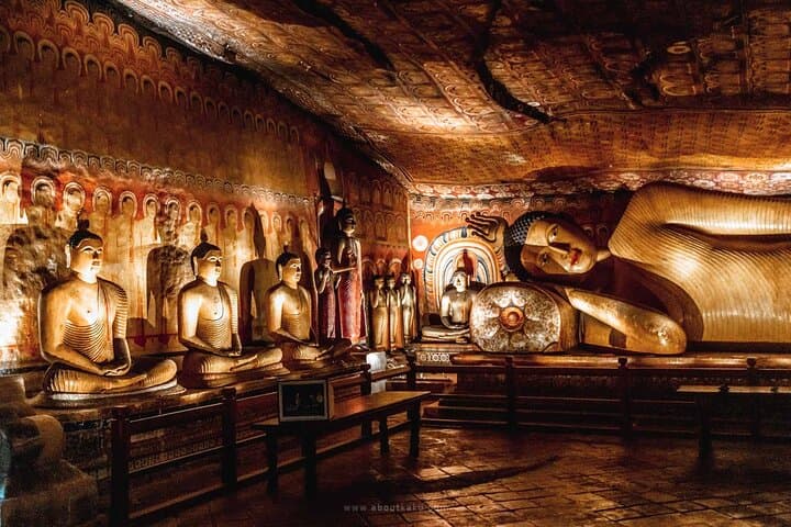 2-Day Private Cultural Tour to Sigiriya, Dambulla & Kandy — All-Inclusive photo 3