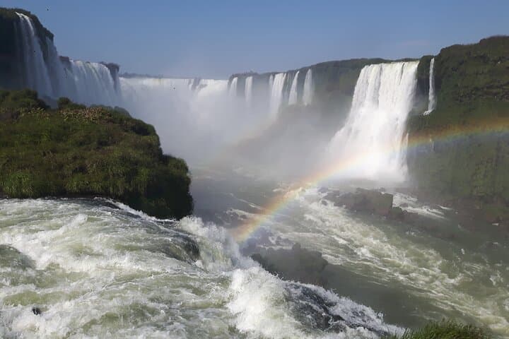Brazilian Side of Iguassu Falls: Private Panoramic Tour to Devil's Throat