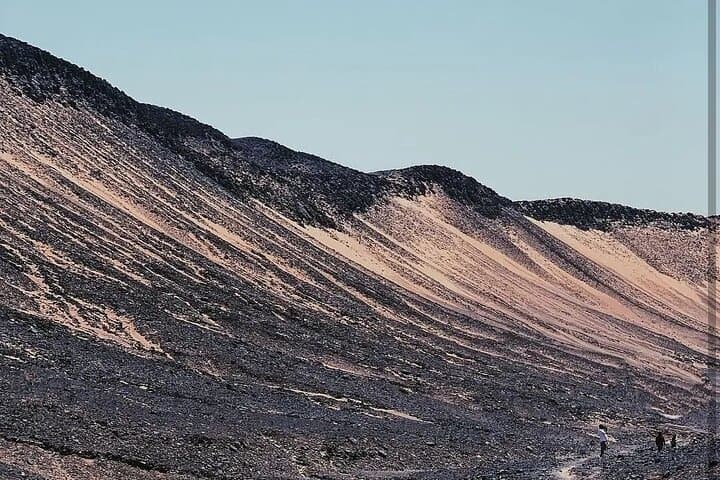 White & Black Desert Day Tour from Cairo — White Desert & Bahariya Oasis photo 2