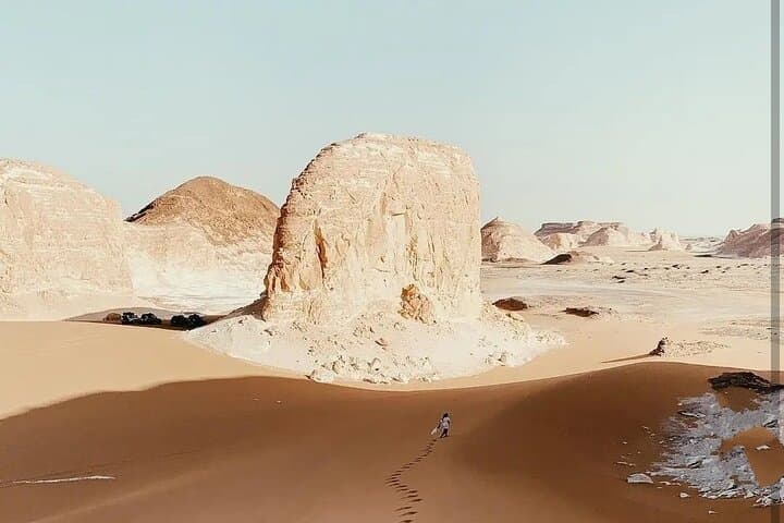 White & Black Desert Day Tour from Cairo — White Desert & Bahariya Oasis photo 4