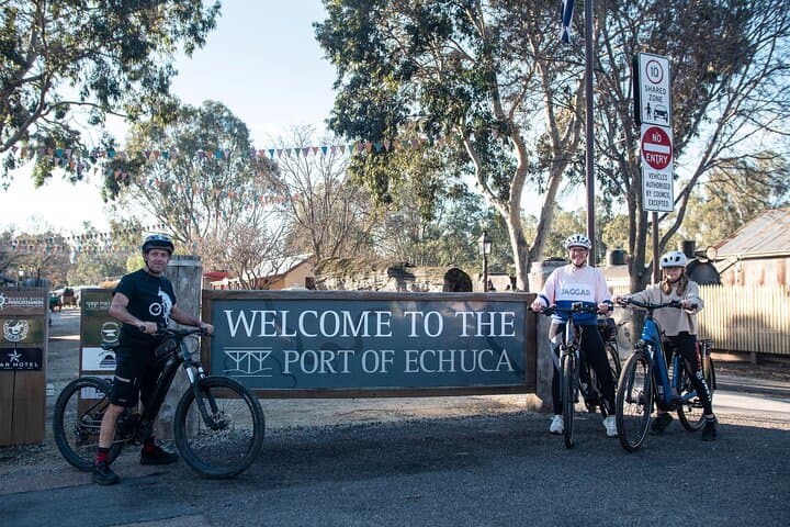 Full-Day E-Mountain Bike Hire on the Murray River: Echuca to Moama Trails