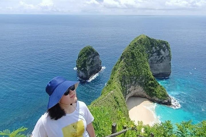 Nusa Penida West Coast Full-Day Tour — Kelingking, Broken Beach & Crystal Bay photo 1