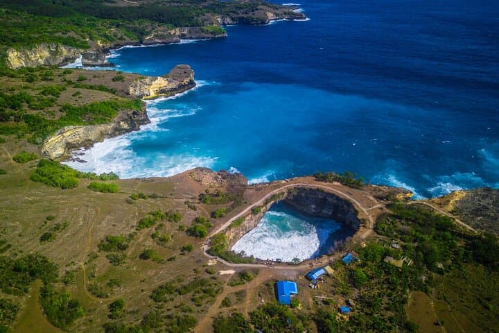 Nusa Penida West Coast Full-Day Tour — Kelingking, Broken Beach & Crystal Bay photo 3