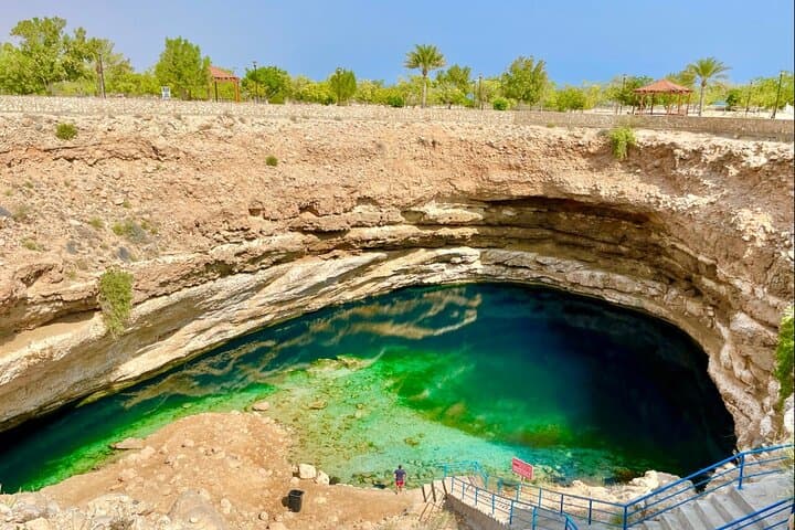 Private 3-Day Oman Roundtrip: Wadi Shab, Wahiba Sands & Jebel Akhdar photo 4