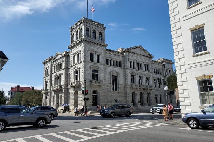 Private Walking Tour of Historic Charleston — 2-Hour Guided Walk with a Local Expert photo 3