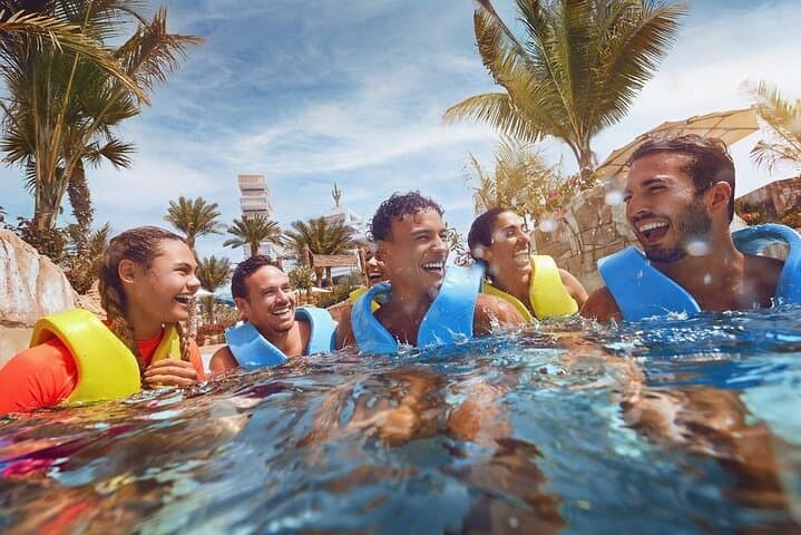 Aquaventure & Lost Chambers: Dubai's Ultimate Waterpark and Aquarium Day Pass photo 3