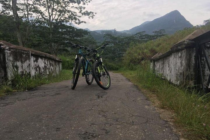 Cycling to Hunas Falls: Kandy Day Tour Through Tea Country photo 2