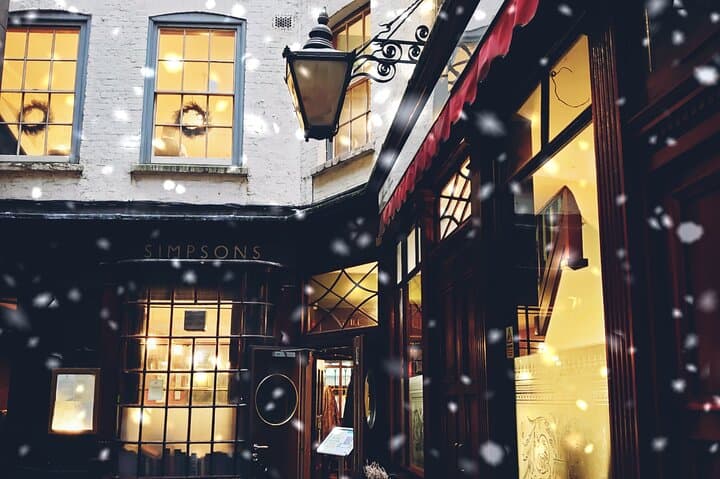 Walk in Scrooge’s Footsteps: A Christmas Carol & Dickens Old London Walking Tour photo 1