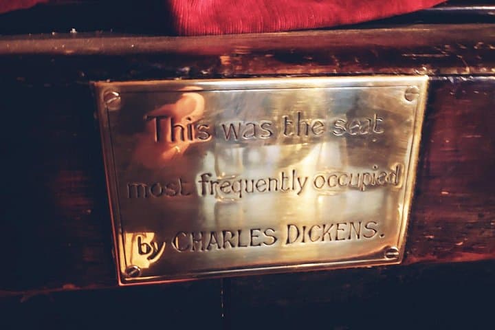 Walk in Scrooge’s Footsteps: A Christmas Carol & Dickens Old London Walking Tour photo 4