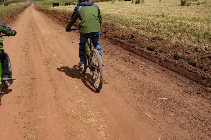 Sacred Valley Mountain Biking: Full-Day Ride from Cusco to Ollantaytambo photo 2