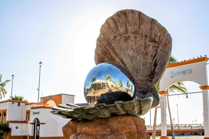 La Paz, Balandra Beach & Todos Santos Day Tour — Beaches, History & Baja Coastal Culture photo 4