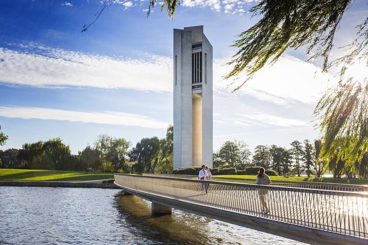 Private Canberra Day Tour from Sydney — Capital Highlights in a Day photo 3