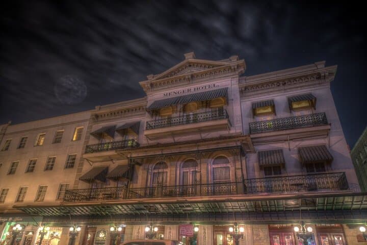 San Antonio Haunted Pub Crawl: Ghost Stories and Historic Bars in Downtown photo 3