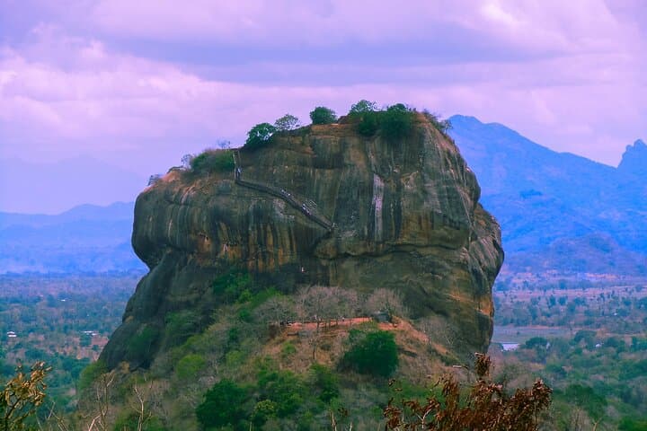 Sigiriya Tuk Tuk Safari: Explore Village Life and Climb the Ancient Rock