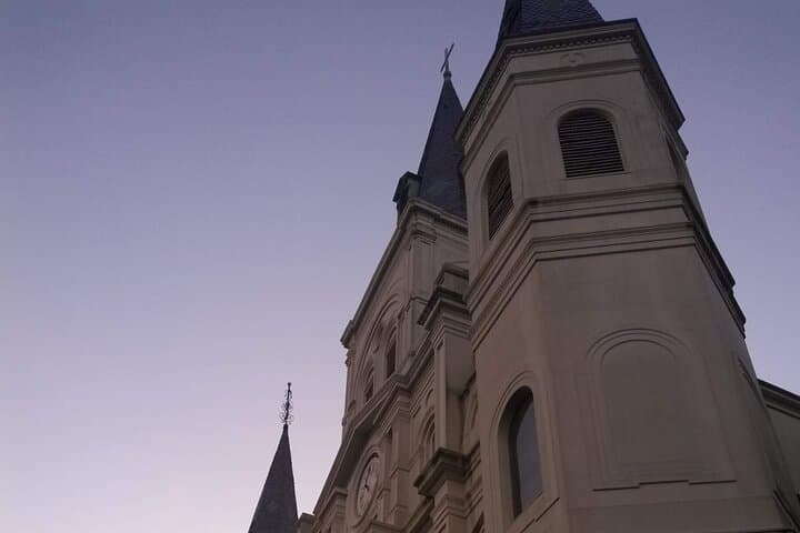 A Local's Garden District & French Quarter Walking Tour — Streetcars, Mansions, and Riverfront History photo 4