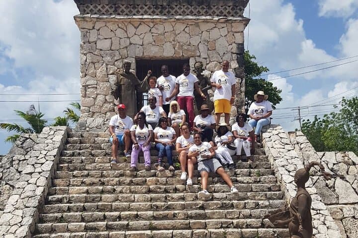 Customize Your Cozumel Private Van Tour: Beaches, Ruins & Eco-Parks in 5 Hours