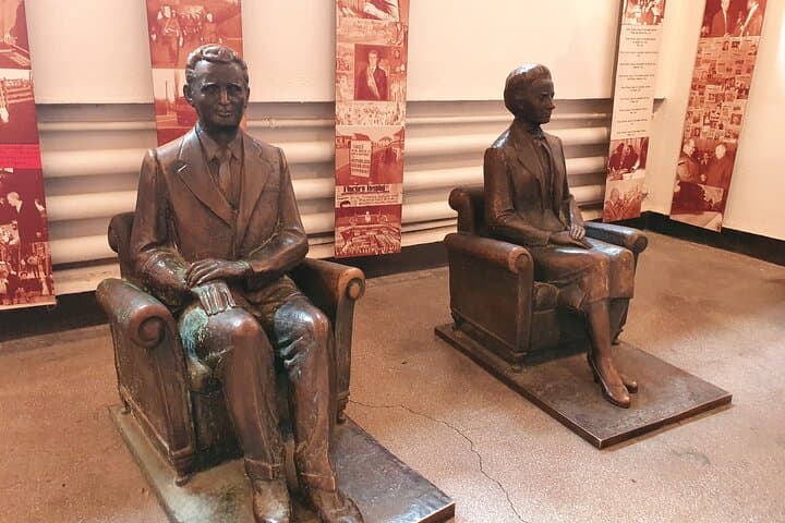 Inside Ceaucescu's Bucharest: Private 5–6 Hour Tour of Communism Sites photo 5