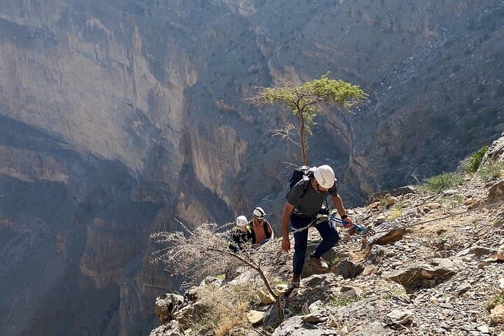 Jebel Shams Via Ferrata & Balcony Walk — Full-Day Cliffs, Canyon Views & Omani Village