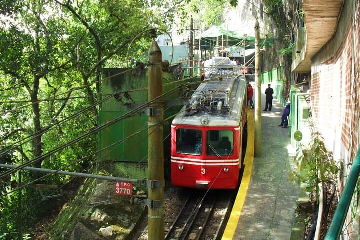 Corcovado Train and Sugarloaf Mountain Guided Tour with Hotel Transfer — Rio de Janeiro