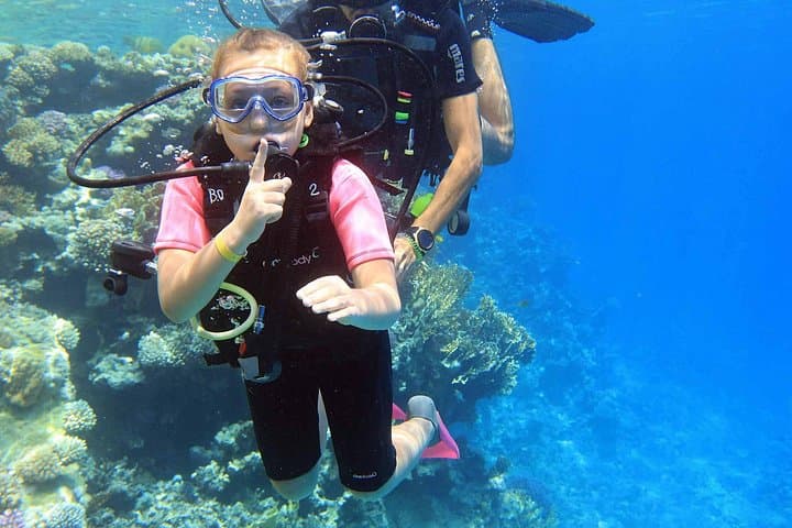 Hurghada Yacht Day Tour: 2 Dives with Lunch on the Red Sea photo 3