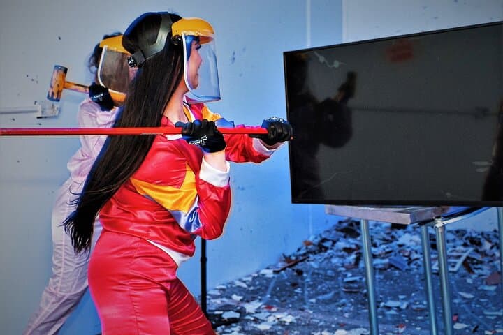 Group Smash Room Experience in Keilor East — Melbourne Rage Room Booking photo 6