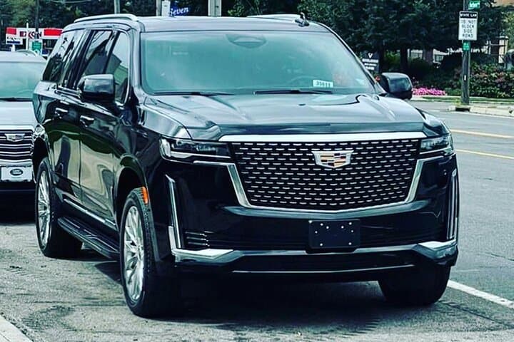 First-Class Private SUV Transfer in New York: Executive Door-to-Door Service