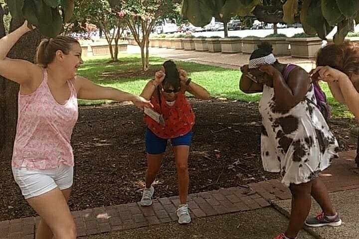 Miami Beach Scavenger Hunt: Wacky Walks King & Queen Adventure Game photo 3