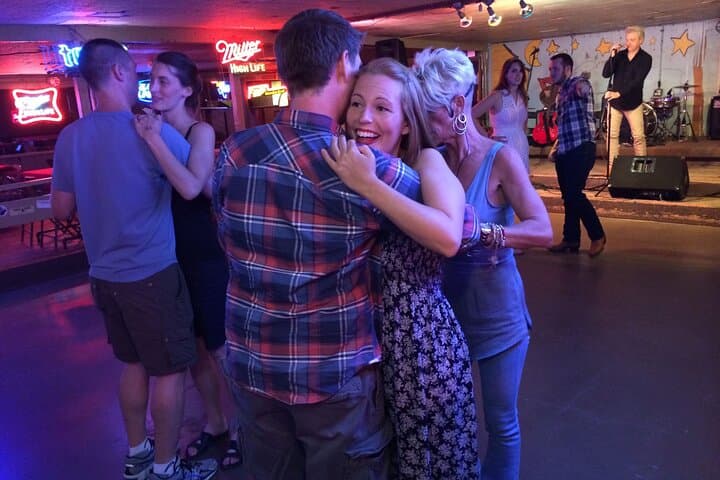 Austin Live Music Crawl: Explore 3 Authentic Venues With a Local photo 3