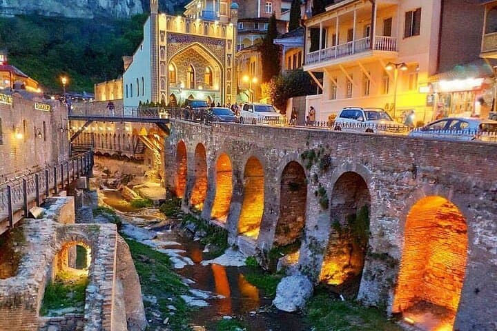 Old Tbilisi Walking Tour & Wine Tasting: Historic Sights, Sulfur Baths & Narikala Views photo 6