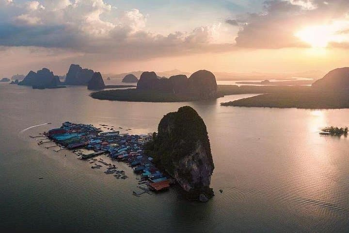 Private James Bond Island Speedboat & Canoe Tour in Phang Nga Bay