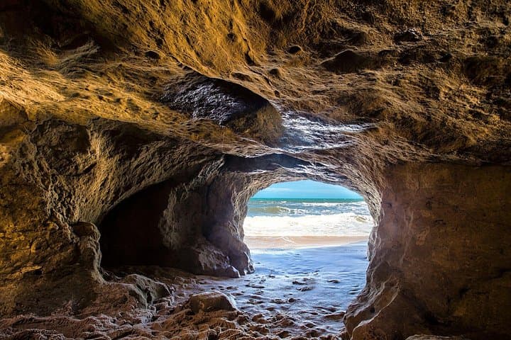 Three Beaches in One Day: Canoa Quebrada, Morro Branco & Praia das Fontes Tour from Fortaleza photo 2